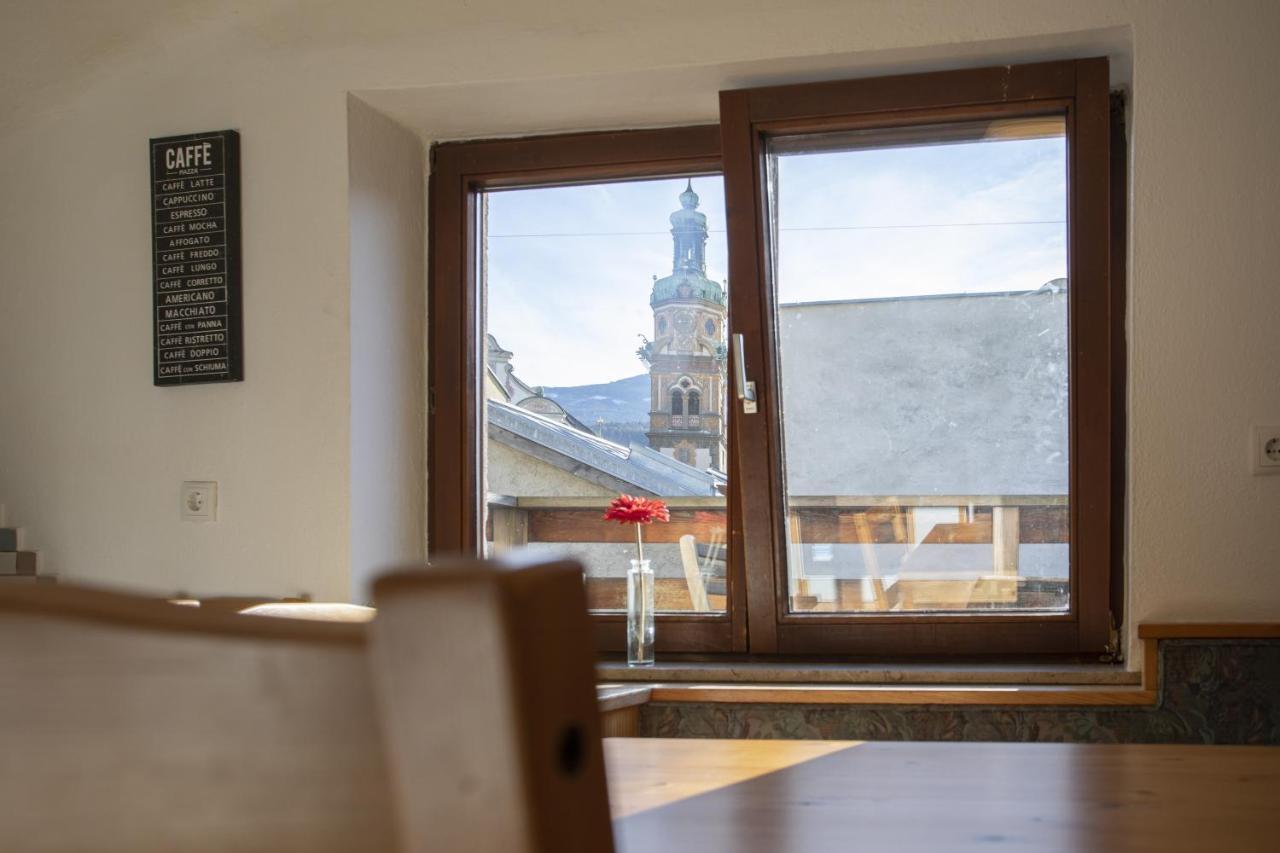 Cozy Old Town Apartment Hall in Tirol Exteriör bild