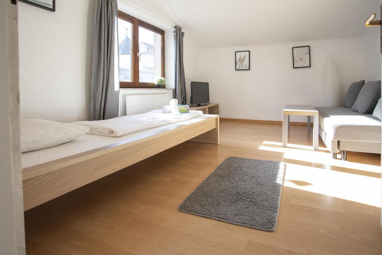 Cozy Old Town Apartment Hall in Tirol Exteriör bild